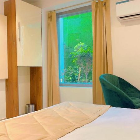 City View With Garden -5 Mins Walk From Golden Temple アムリトサル エクステリア 写真
